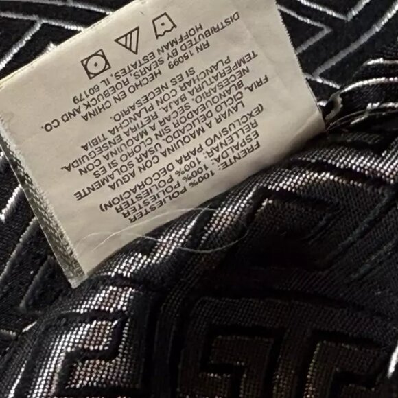 Whole Home Pair Luxury Pillowcases Shams Black Silver Red Print Border Trim 2 - Picture 8 of 8